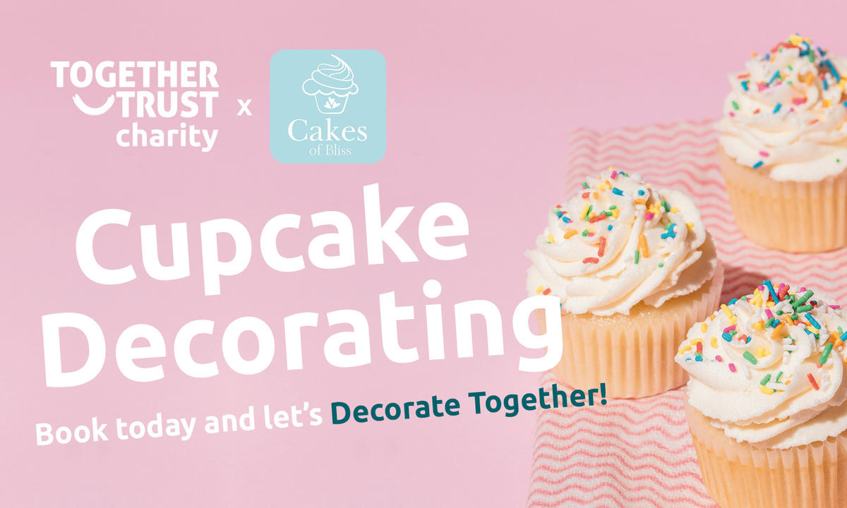 cupcake decorating